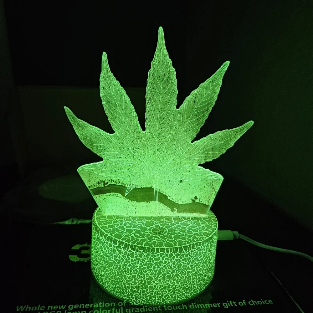 3D Leaf Design Night Light - Picture 3 of 14